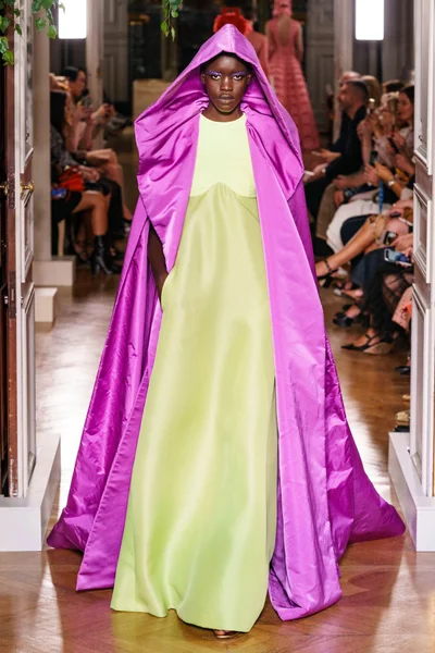 Look 69